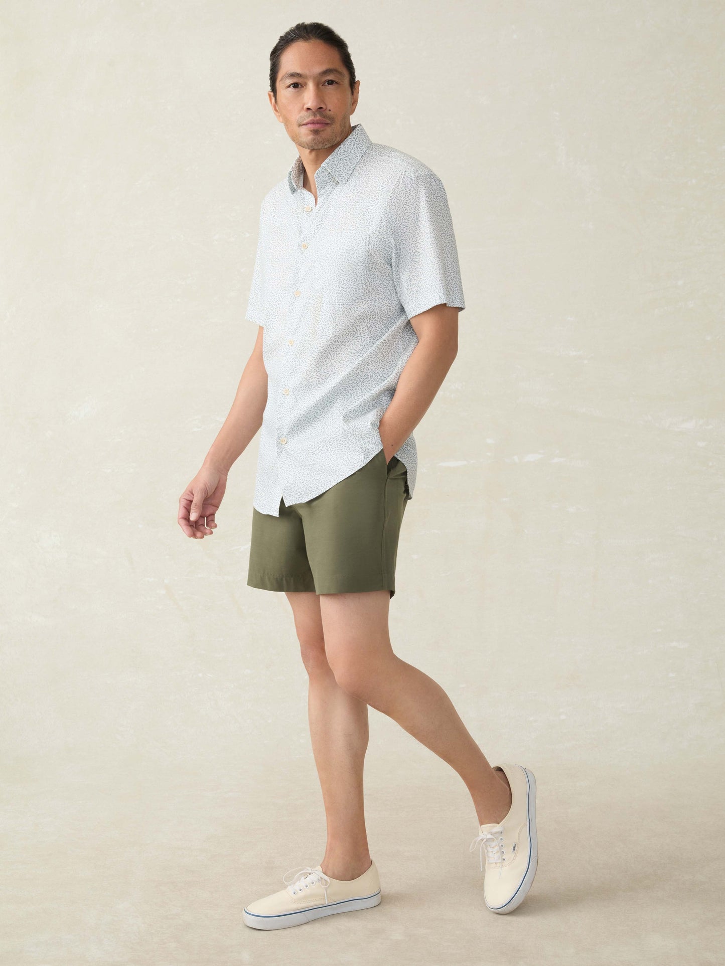Short-Sleeve Movement™ Monterey Shirt - Sage Grove Foliage