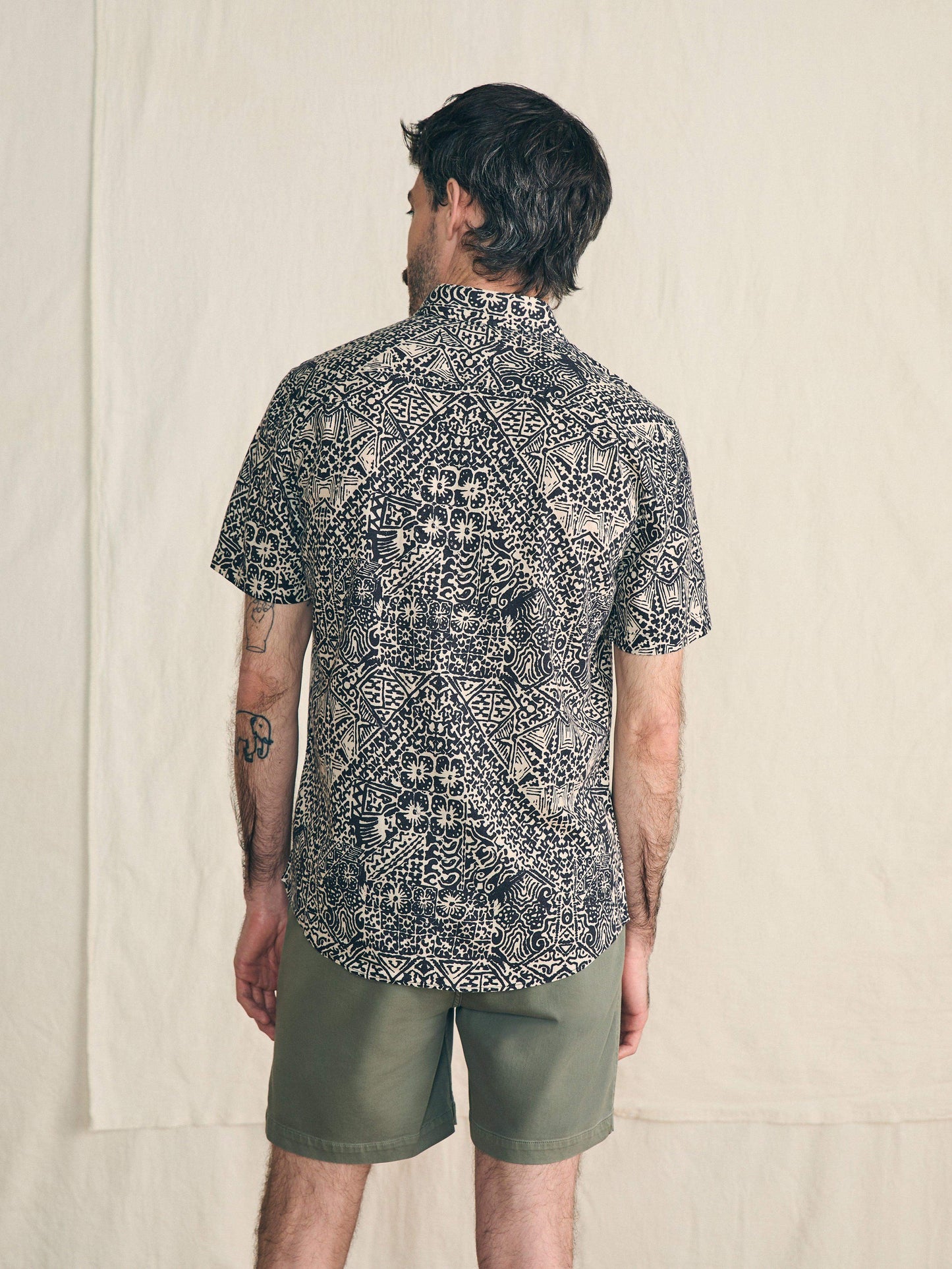 Short-Sleeve Breeze Shirt - Black Kaula